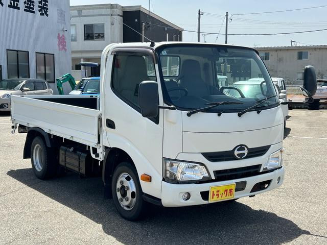 日野 デュトロ 小型 平ボディ TKG-XZC605M(109057) 4枚目