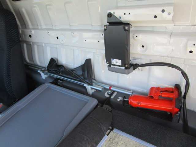 日野 デュトロ 小型 バン 2RG-XZU710M(113696) 26枚目