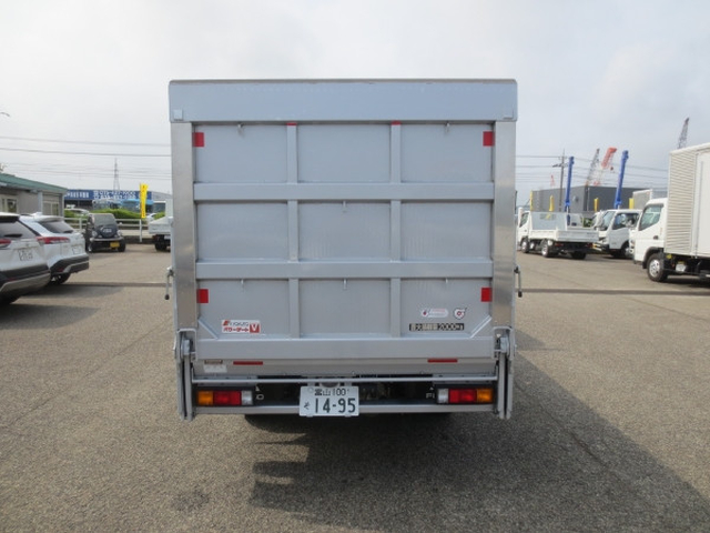 三菱ふそう キャンター 小型 平ボディ 2RG-FEAV0(108002) 7枚目