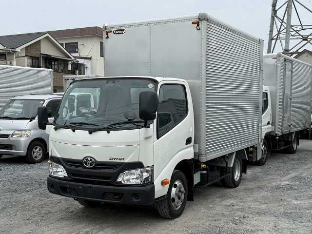トヨタ ダイナ 小型 バン TPG-XZU605(110249) 1枚目