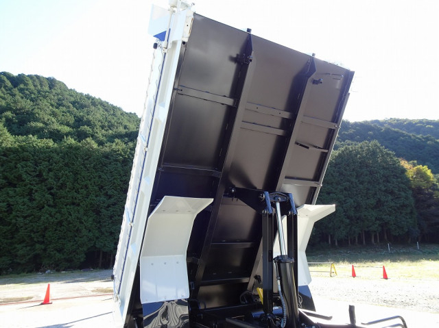 三菱ふそう ファイター 中型 土砂ダンプ 2KG-FK62F(110965) 19枚目