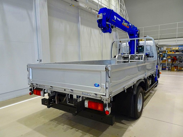 トヨタ ダイナ 小型 平ボディ（クレーン付） 2RG-XZU650(105318) 3枚目