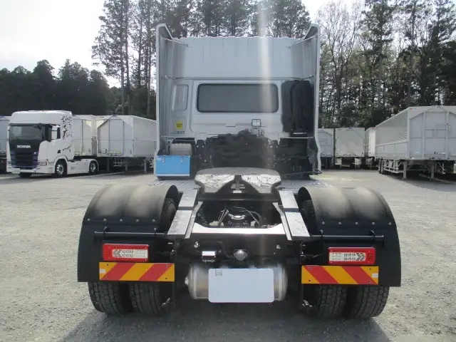 日産自動車 クオン 大型 トラクタ 2RG-GK5DAB(108643) 6枚目