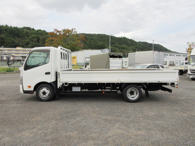 日野 デュトロ 小型 平ボディ 2RG-XZU710M(93894) 5枚目