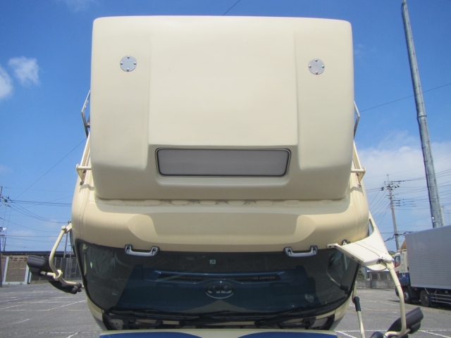 UDトラックス（日産） クオン 大型 ウィング QKG-CG5ZA(7962) 9枚目