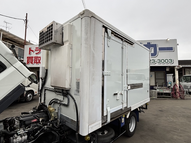 三菱ふそう キャンター 小型 冷蔵冷凍バン TPG-FBA20(108202) 9枚目