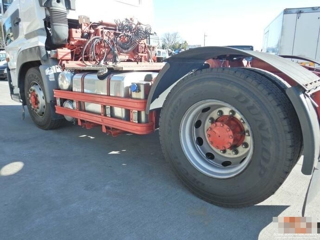 UDトラックス（日産） クオン 大型 トラクタ LKG-GK5XAB(8467) 8枚目
