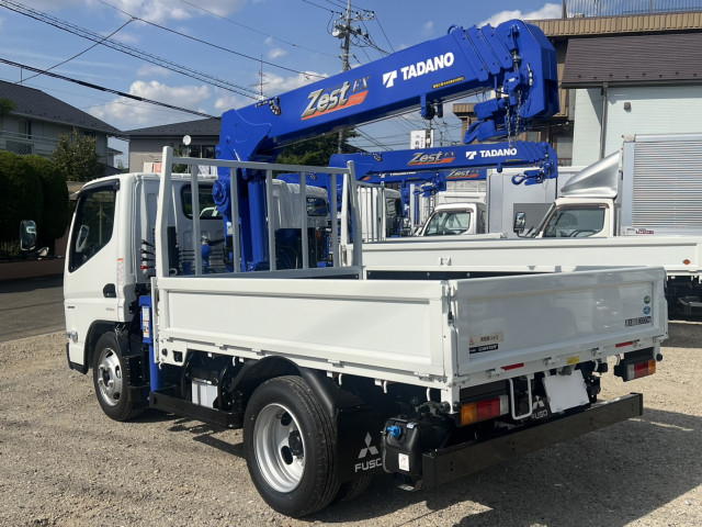 三菱ふそう キャンター 小型 平ボディ（クレーン付） 2RG-FEAV0(107075) 4枚目
