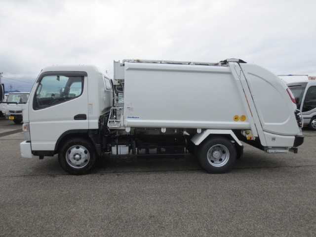UDトラックス（日産） カゼット 小型 塵芥車（プレス式） 2PG-FEB9Y(106276) 9枚目