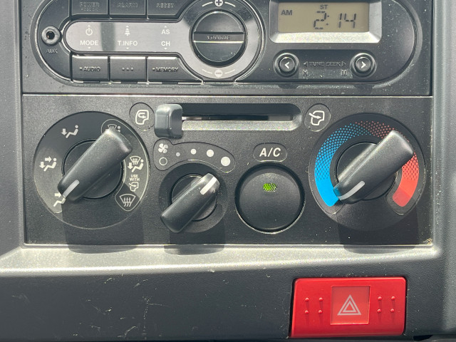 いすゞ エルフ 小型 平ボディ TRG-NJR85A(109231) 20枚目
