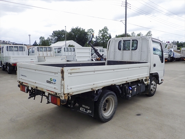 Isuzu elf Small Flat body 2RG-NJR88A(106456) 2枚目