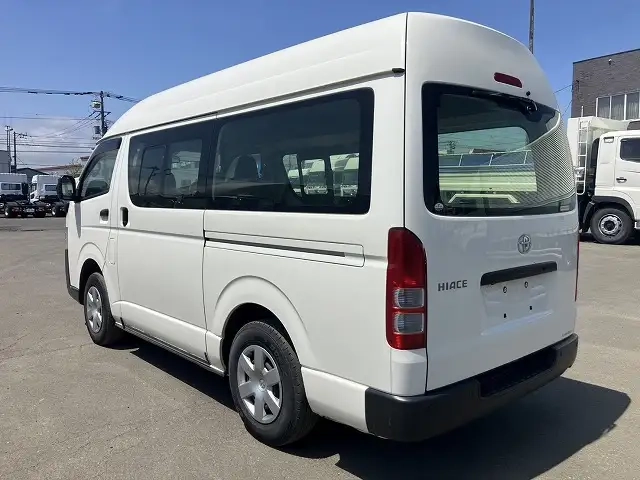 トヨタ ハイエース 小型 特装車・その他 3DF-GDH206K(106518) 5枚目