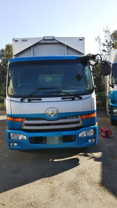 UDトラックス（日産） コンドル 中型 ウィング SKG-MK38L(4760) 11枚目