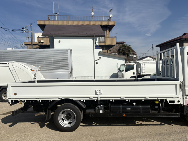 三菱ふそう キャンター 小型 平ボディ 2RG-FEAV0(100247) 5枚目