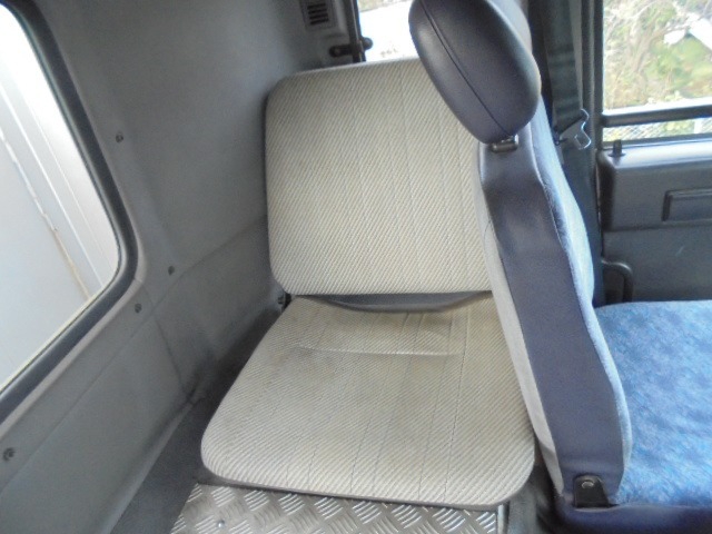 UDトラックス（日産） ビッグサム 大型 平ボディ KC-CD53CVH(9406) 9枚目