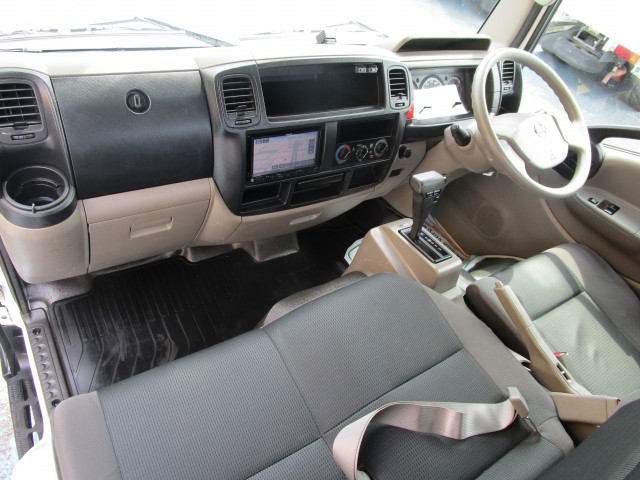日産自動車 アトラス 小型 平ボディ CBF-SQ2F24(109775) 25枚目