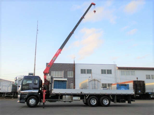 いすゞ ギガ 大型 平ボディ（クレーン付） PDG-CYY77V8(7752) 31枚目