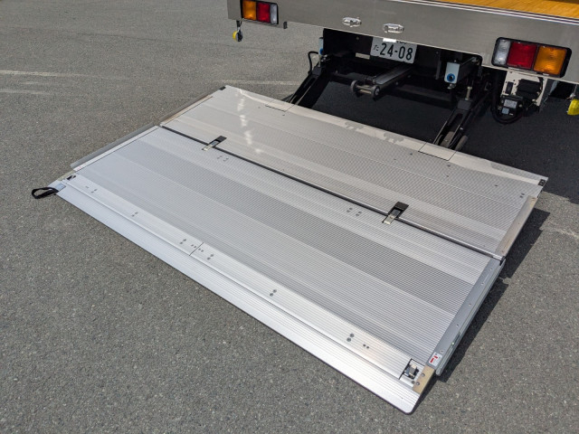三菱ふそう ファイター 中型 ウィング 2KG-FK65F(107164) 20枚目
