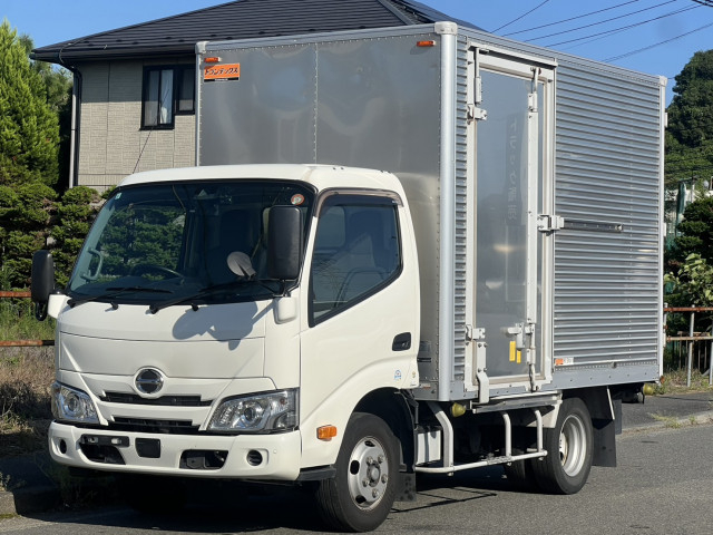 日野 デュトロ 小型 バン 2RG-XZC605M(110895) 1枚目