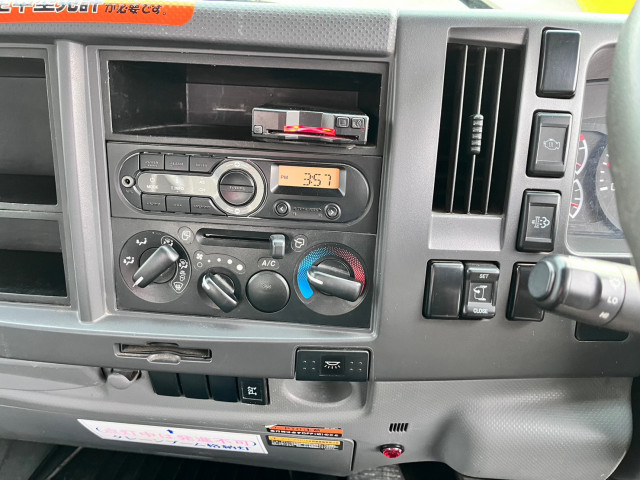 いすゞ フォワード 中型 平ボディ（クレーン付） TKG-FRR90S1(87603) 30枚目