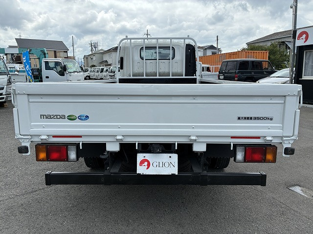 マツダ タイタン 小型 平ボディ 2RG-LPR88AR(110197) 7枚目