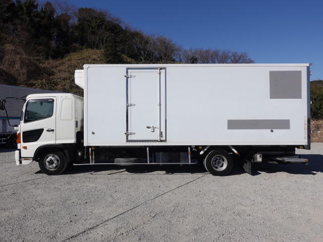 日野 レンジャー 中型 冷蔵冷凍バン TKG-FD9JLAA(101352) 13枚目