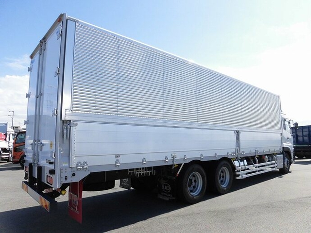 UDトラックス（日産） クオン 大型 ウィング 2PG-CD5CA(7465) 3枚目
