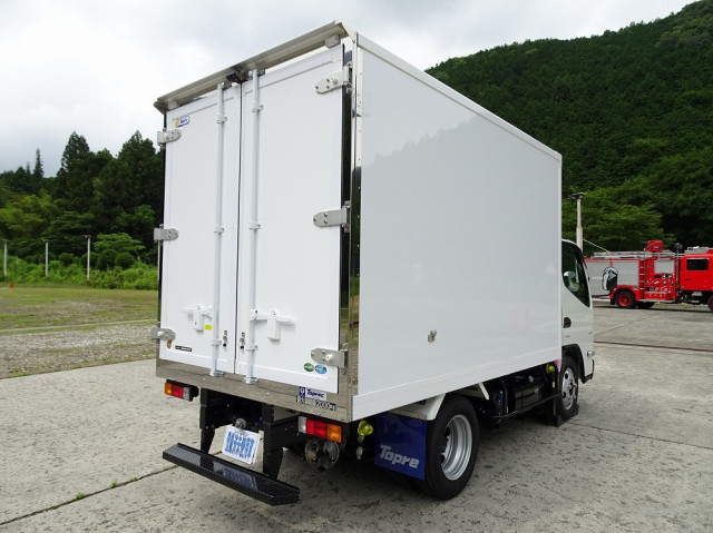 三菱ふそう キャンター 小型 冷蔵冷凍バン 2RG-FBAV0(107589) 2枚目