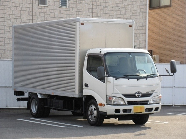日野 デュトロ 小型 バン TKG-XZU695M(6660) 2枚目