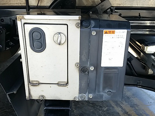 いすゞ エルフ 小型 冷蔵冷凍バン PKG-NPR75N(8206) 73枚目