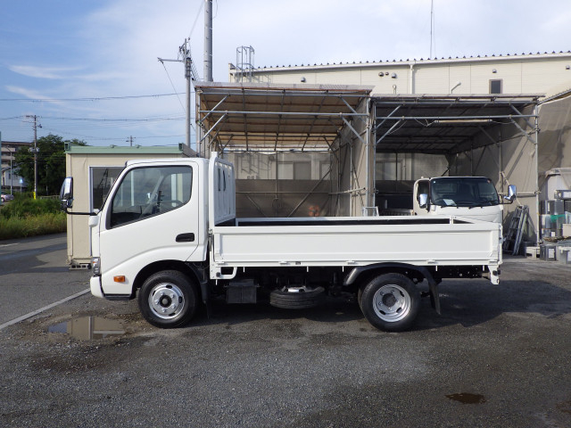 トヨタ ダイナ 小型 平ボディ TKG-XZC605(110648) 3枚目