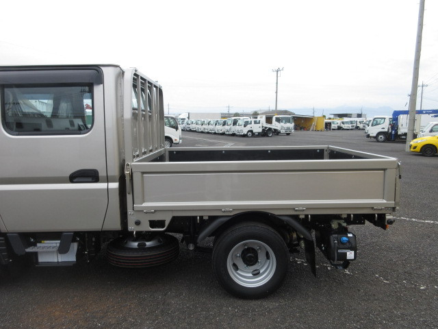 三菱ふそう キャンター 小型 Wキャブ 2RG-FBA20(101506) 41枚目