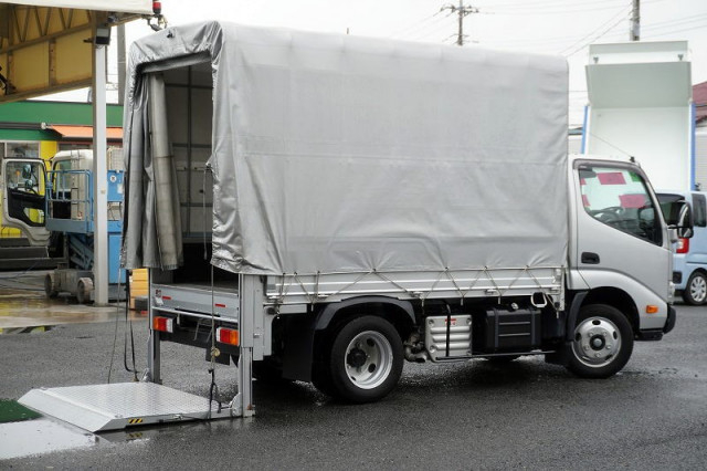 トヨタ ダイナ 小型 平ボディ 2SG-XKU605(113349) 9枚目