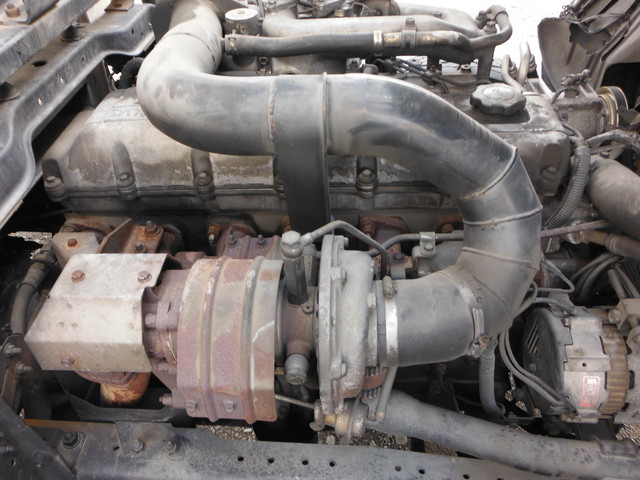 UDトラックス（日産） コンドル 中型 ウィング KK-MK252LH(1364) 14枚目