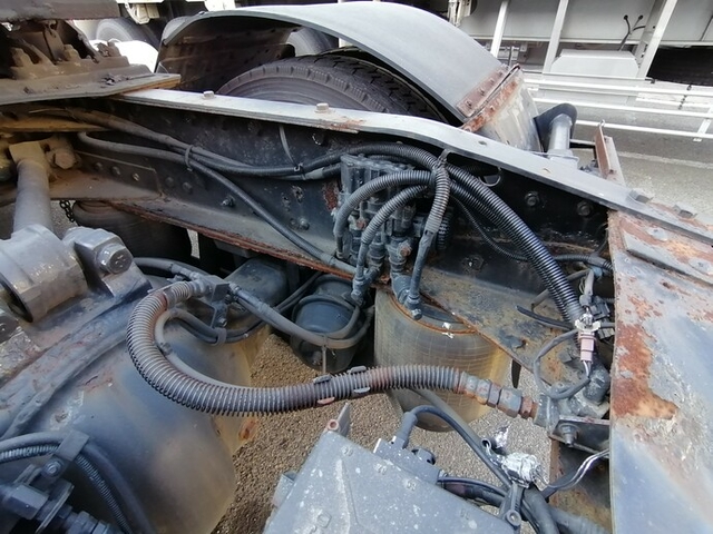 UDトラックス（日産） ビッグサム 大型 トラクタ KL-CK482EAT(5465) 15枚目