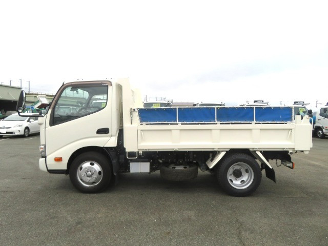 日野 デュトロ 小型 土砂ダンプ 2RG-XZU600T(110711) 9枚目
