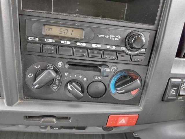 いすゞ エルフ 小型 バン BDG-NPR85AN(10943) 42枚目