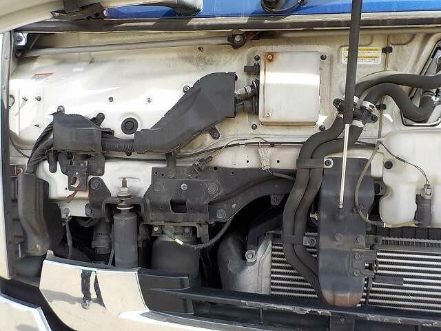 UDトラックス（日産） クオン 大型 トラクタ QPG-GK5XAB(9301) 20枚目