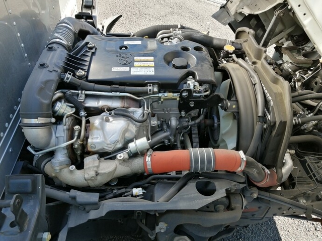 いすゞ エルフ 小型 バン TRG-NMR85AN(4828) 34枚目