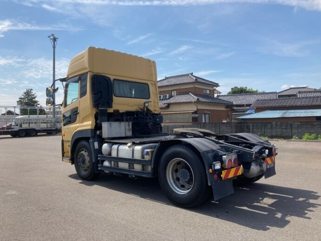 UDトラックス（日産） クオン 大型 トラクタ LKG-GK5XAB(7407) 8枚目