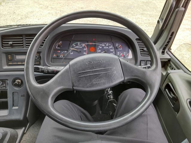 いすゞ ギガ 大型 トラクタ LKG-EXD52AD(9996) 28枚目