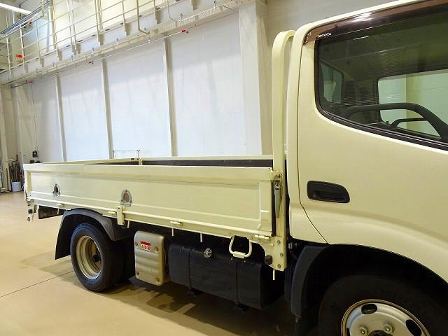 トヨタ ダイナ 小型 平ボディ 2RG-XZU605(110985) 22枚目