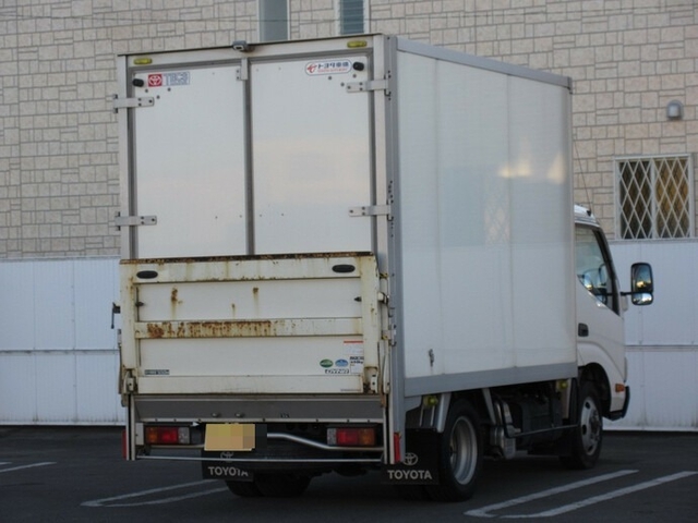 トヨタ ダイナ 小型 バン TKG-XZC675(8399) 2枚目