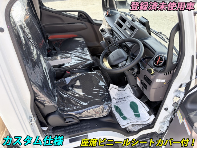 三菱ふそう キャンター 小型 平ボディ 2RG-FEAV0(108888) 4枚目
