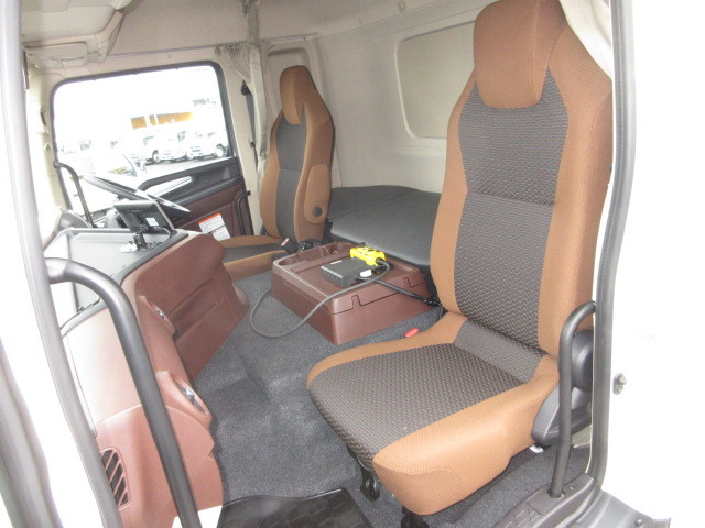 日野 プロフィア 大型 コンテナ専用車 2DG-FS1AJE(113820) 29枚目