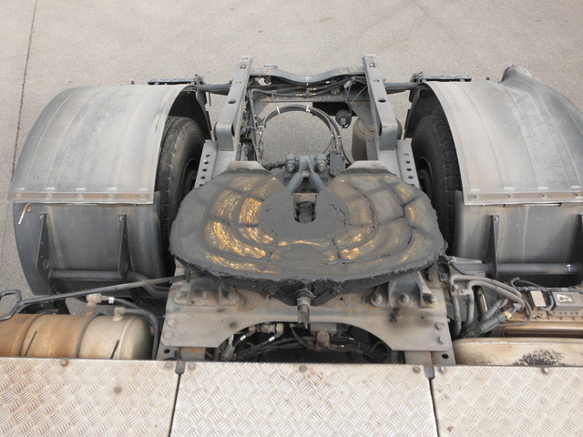 UDトラックス（日産） クオン 大型 トラクタ PKG-GK4XAB(3109) 9枚目
