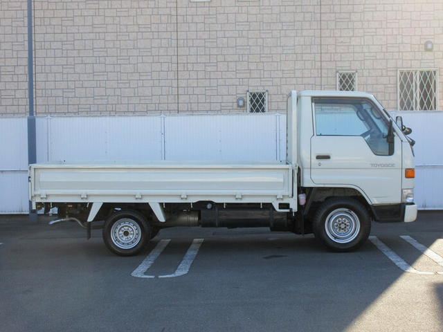 トヨタ トヨエース 小型 平ボディ KC-LY161(7684) 5枚目