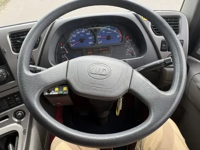 日産自動車 クオン 大型 土砂ダンプ QKG-CW5XL(111280) 10枚目
