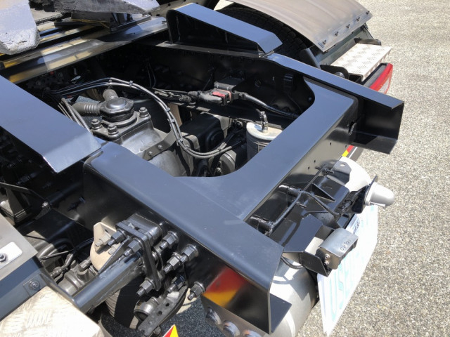 UDトラックス（日産） クオン 大型 トラクタ 2RG-GK5DAB(105638) 23枚目