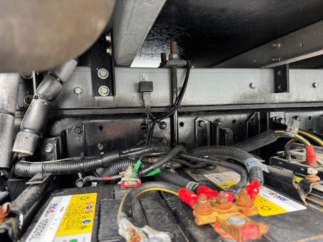 三菱ふそう キャンター 小型 冷蔵冷凍バン TPG-FBA50(113243) 22枚目